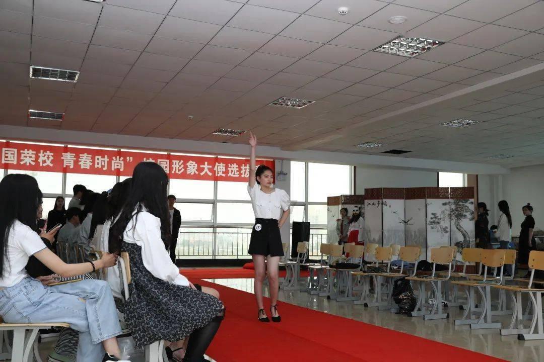 逃出绿色公寓
